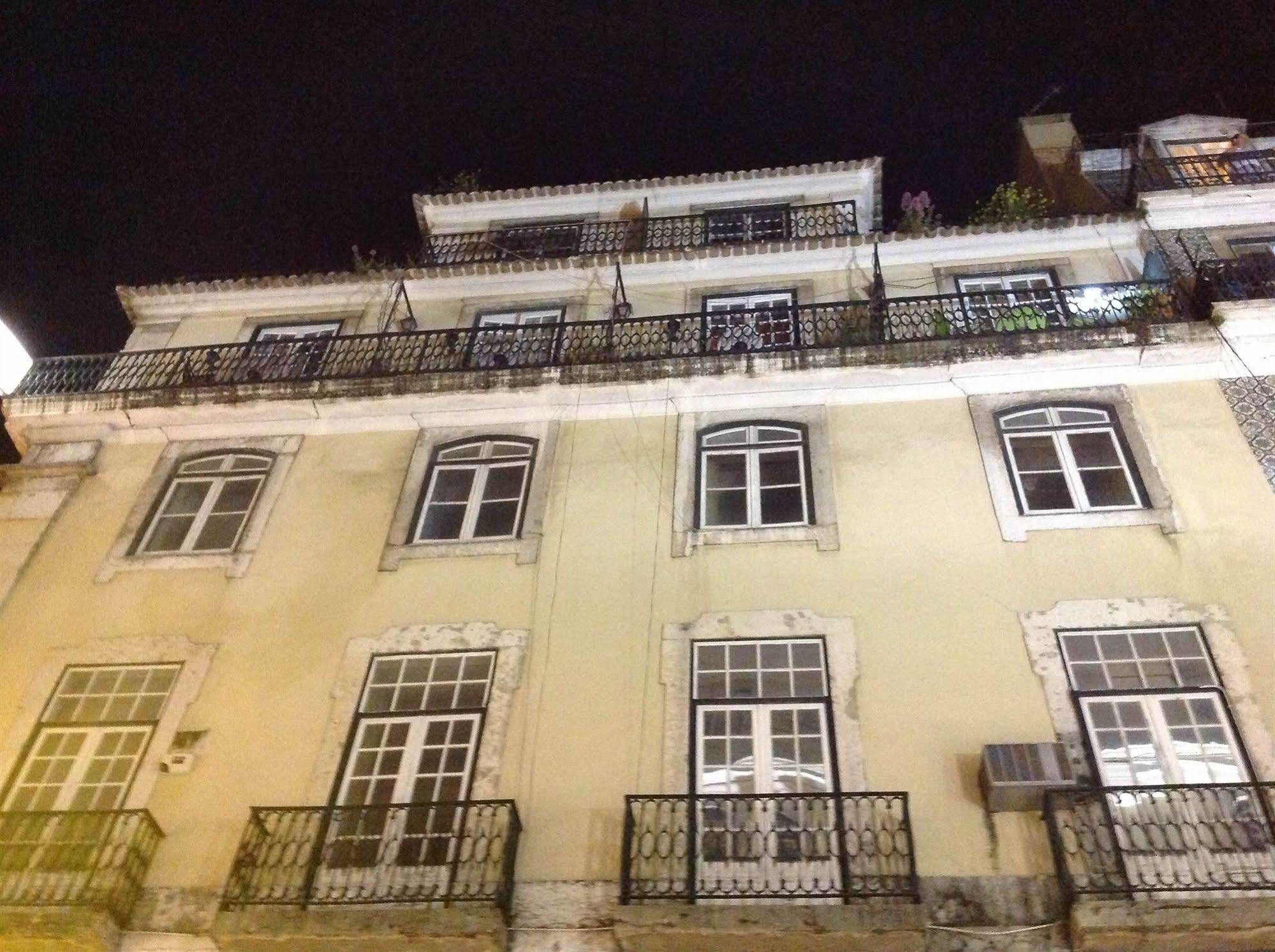 New Aljubarrota Guest House Lisboa Eksteriør bilde