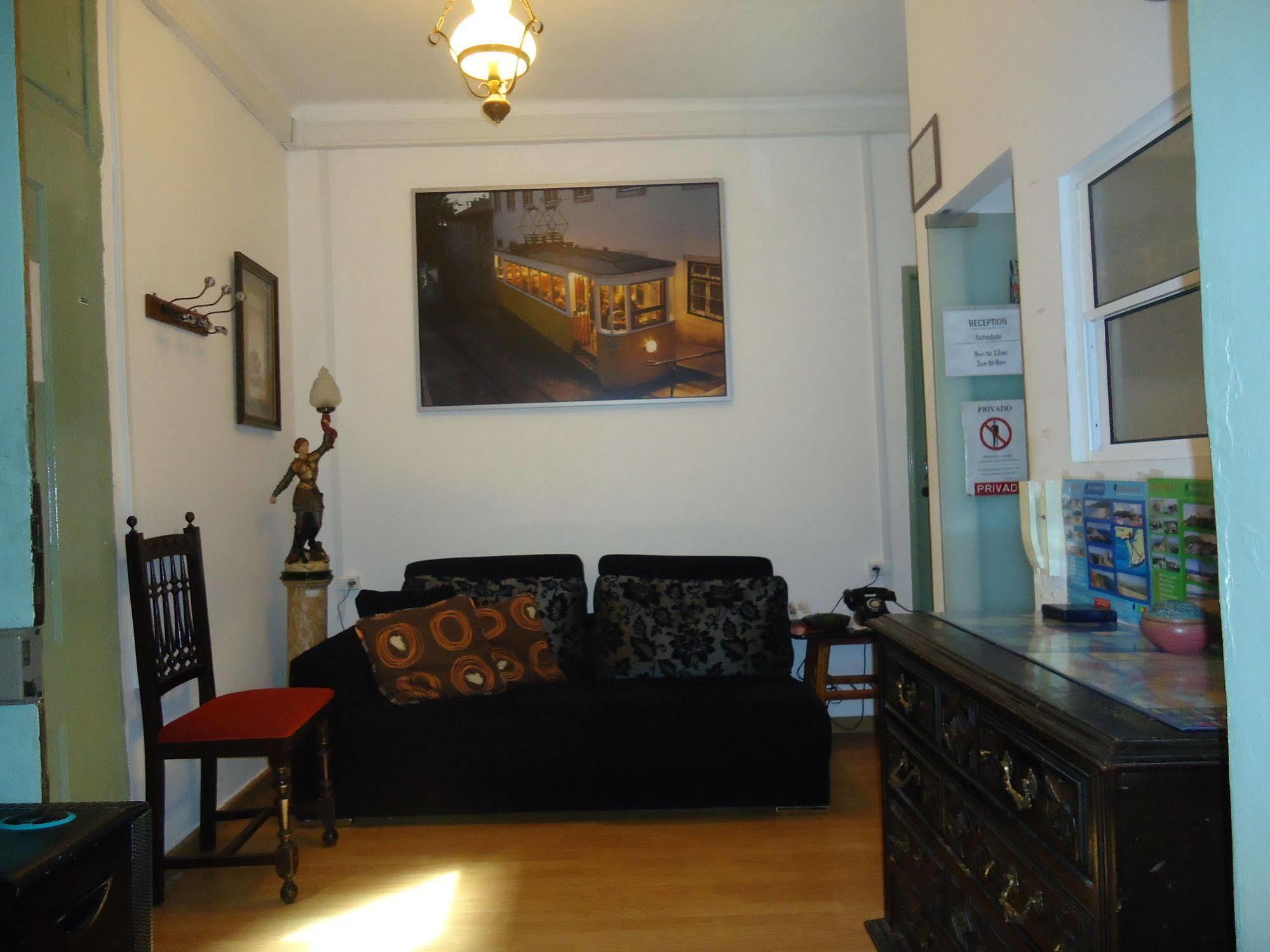 New Aljubarrota Guest House Lisboa Eksteriør bilde